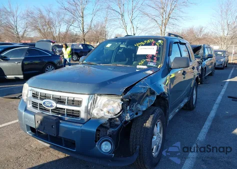 2012 Ford Escape Xlt z USA, uszkodzony, nr VIN 1FMCU9D74CKC73735